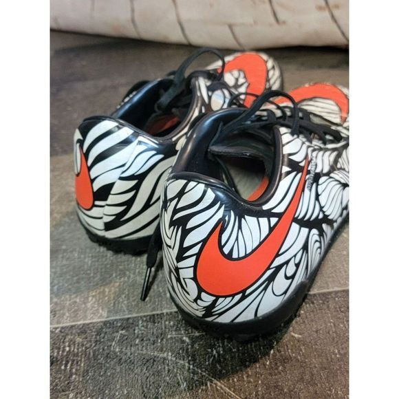 Women's Nike cleats black white orange shoes athletic - Picture 4 of 6